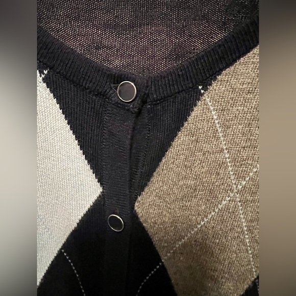 Women’s NY & Co. 7th Avenue Cardigan Argyle - Picture 3 of 4